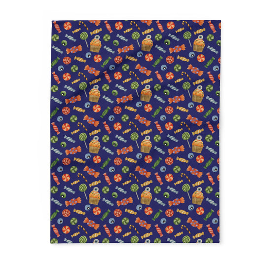 Halloween Candy Fleece Blanket – Cozy Spooky Throw for Fall Nights